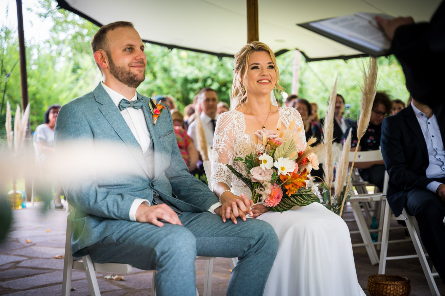 Brautpaar bei einer Freien Trauung auf Gut Rehbach