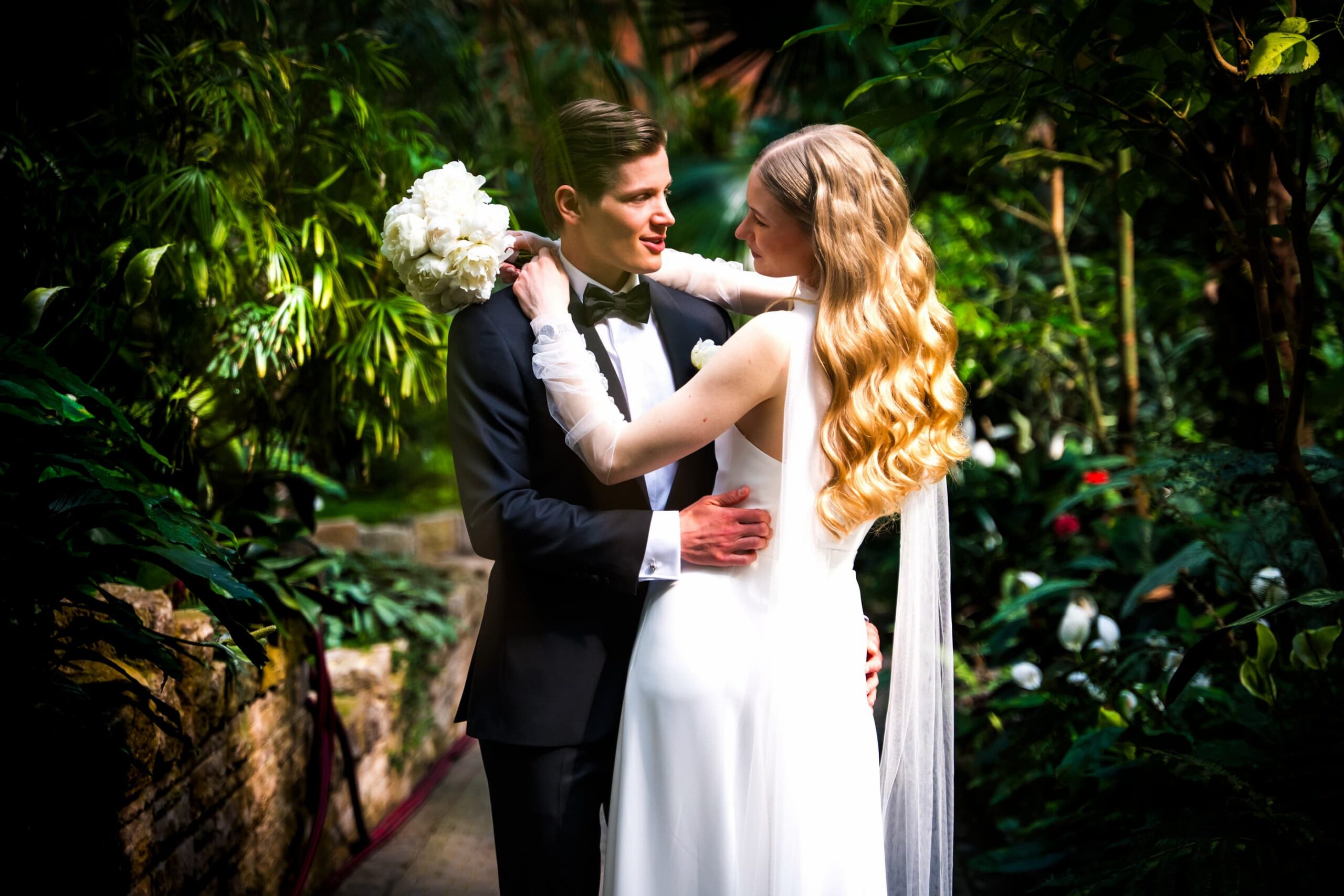 Brautpaarshooting im Palmengarten Frankfurt - Hochzeitsfotograf Tobias Schnurr
