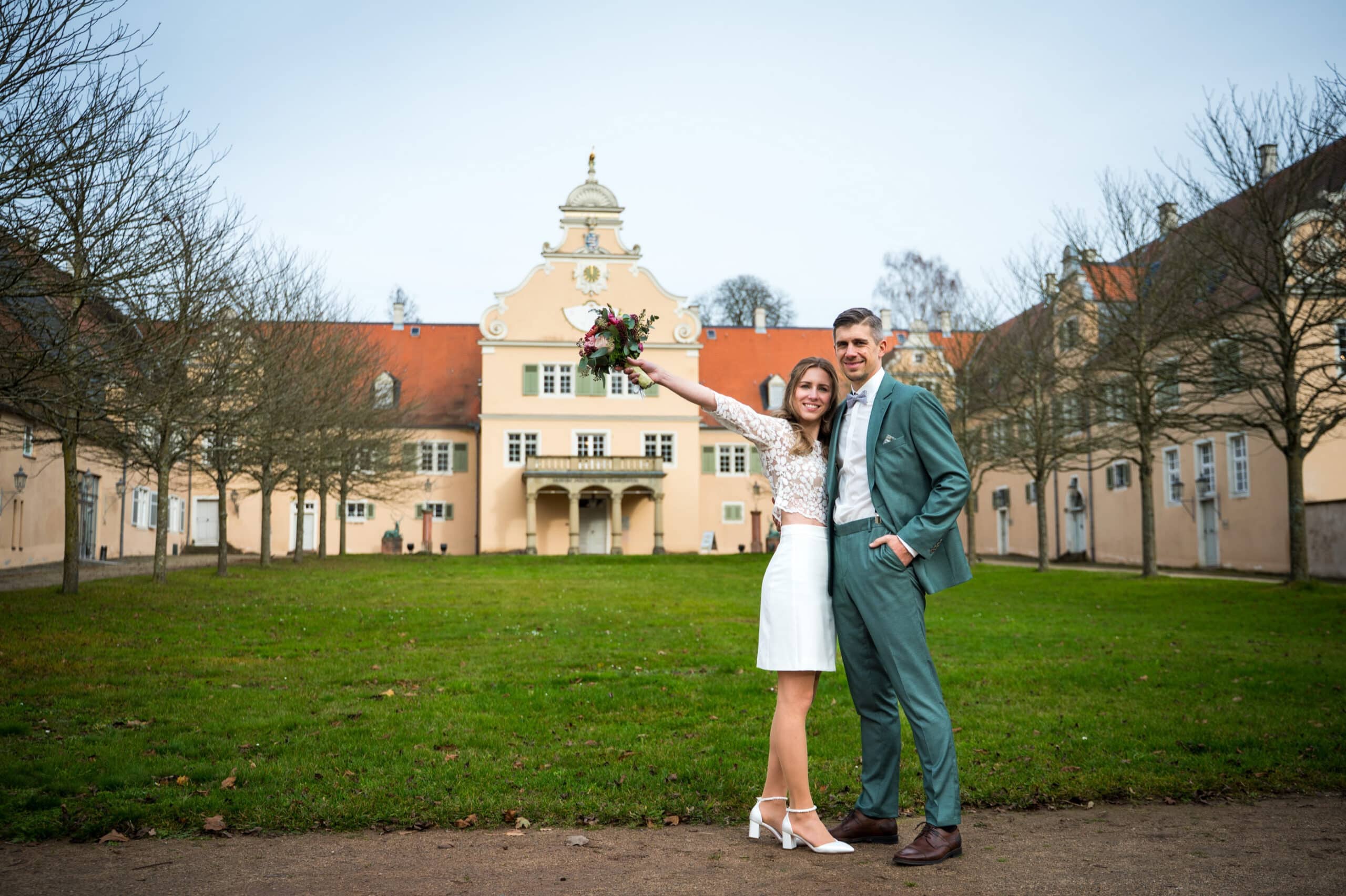 Brautpaar Shooting vor dem Jagdschloss Kranichstein in Darmstadt